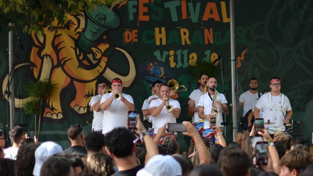 Xaranga La Bomba Show en el V Festival